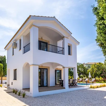 Villa Sunny Paradise Luxury & Hot Tub *